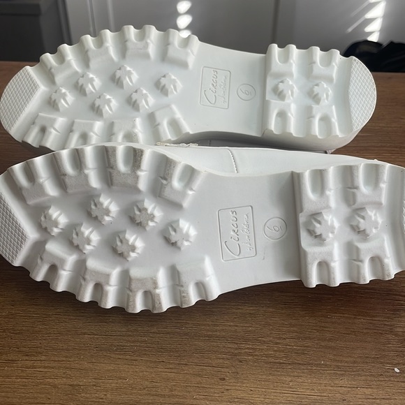 SAM EDELMAN Circus White Loafers NEW - Picture 6 of 6